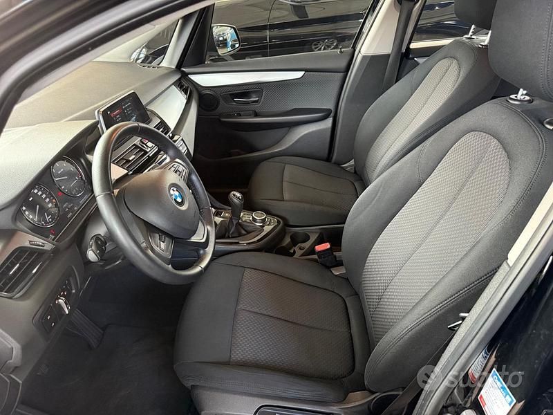 Usata BMW 216 Active Tourer Advantage 116 CV (85 kW) 2018 Nero Monovolume