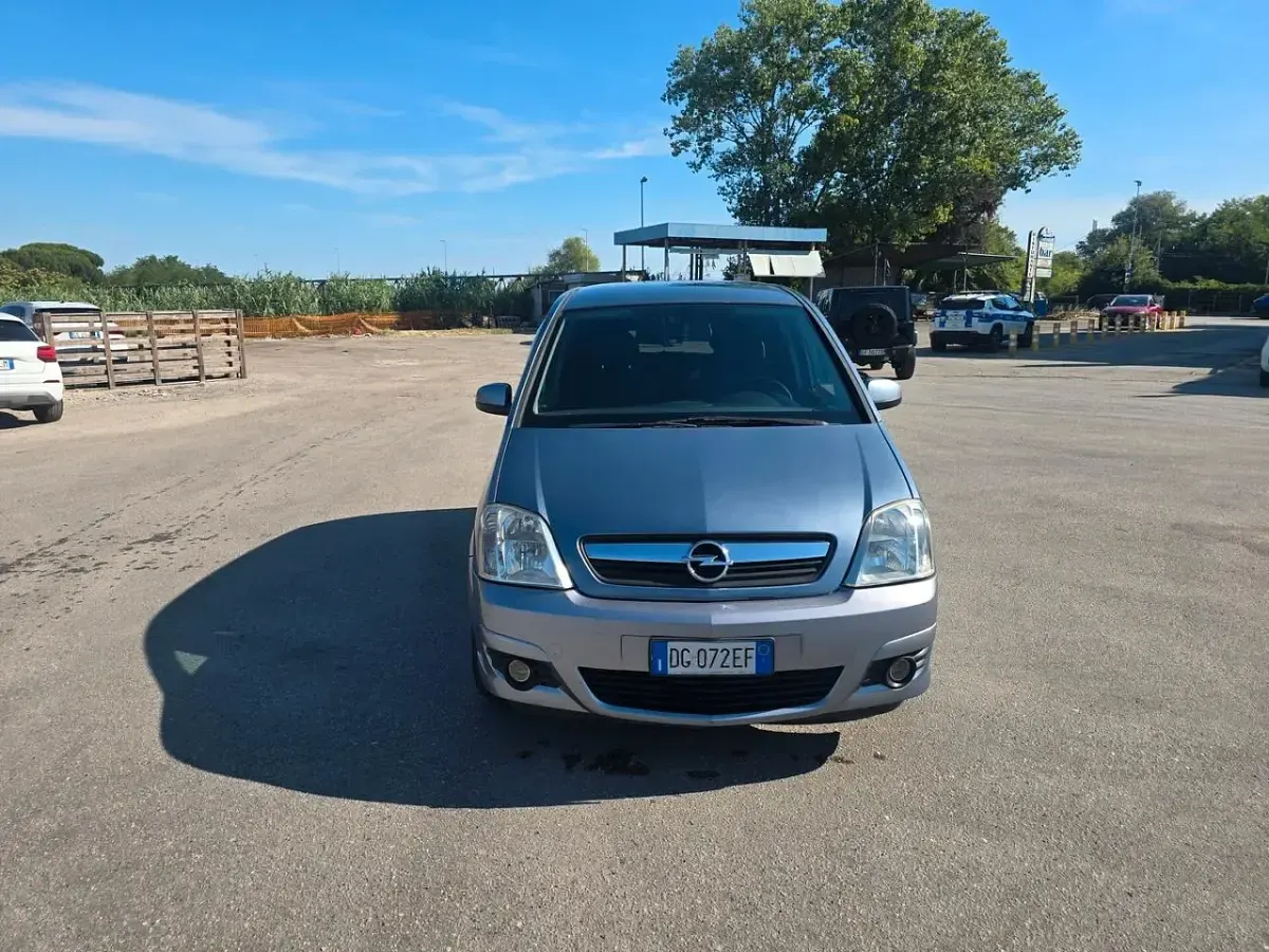 Usata Opel Meriva Club 75 CV (55 kW) 2007 Monovolume