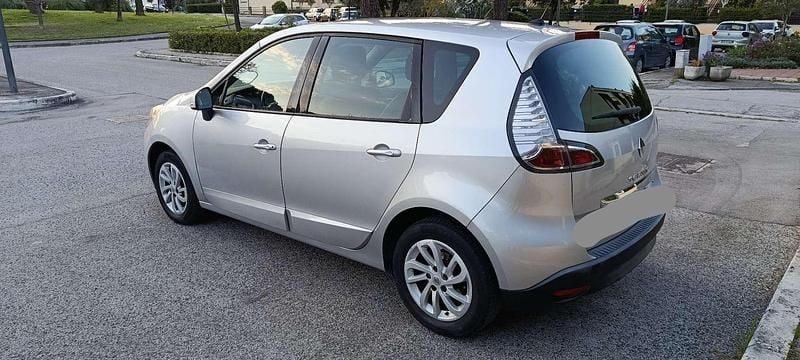 Usata Renault Scénic III LIMITED 110 CV (80 kW) 2014 Monovolume