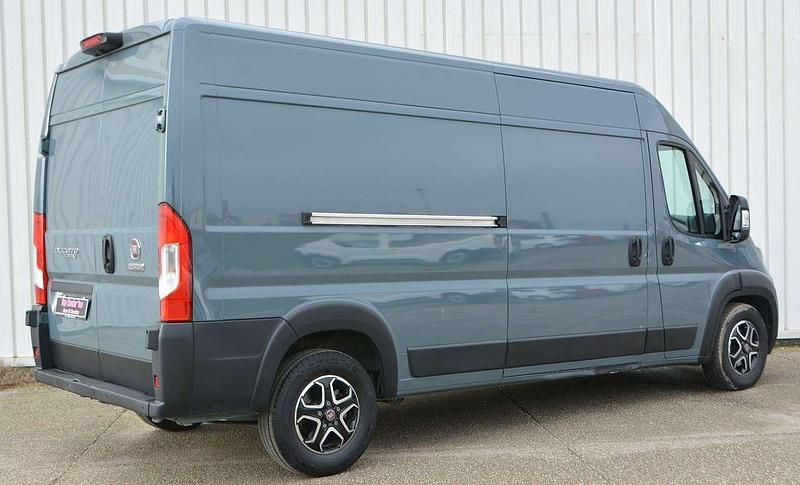 Usata Fiat Ducato 180 CV (132 kW) 2023 Grigio Furgone