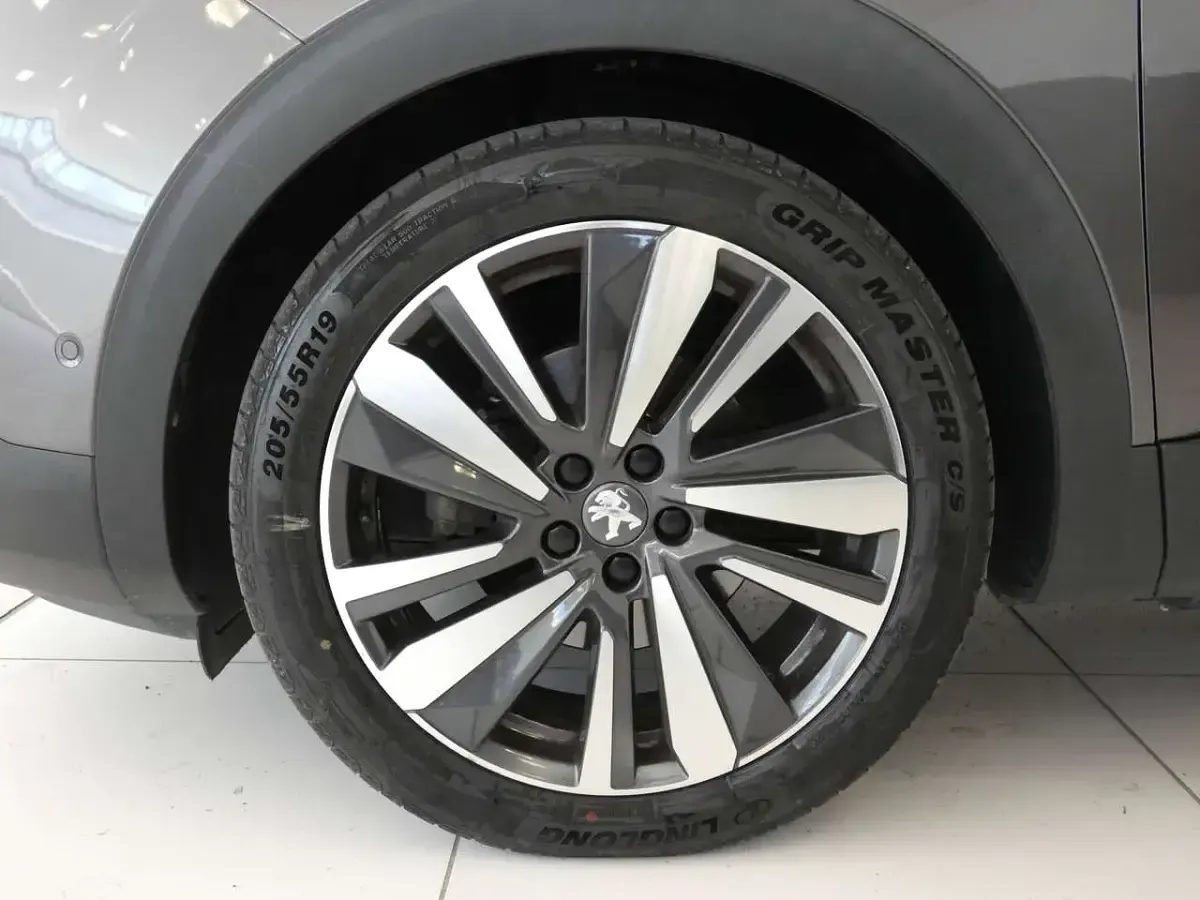 Usata Peugeot 3008 GTi 177 CV (130 kW) 2019 Grigio SUV