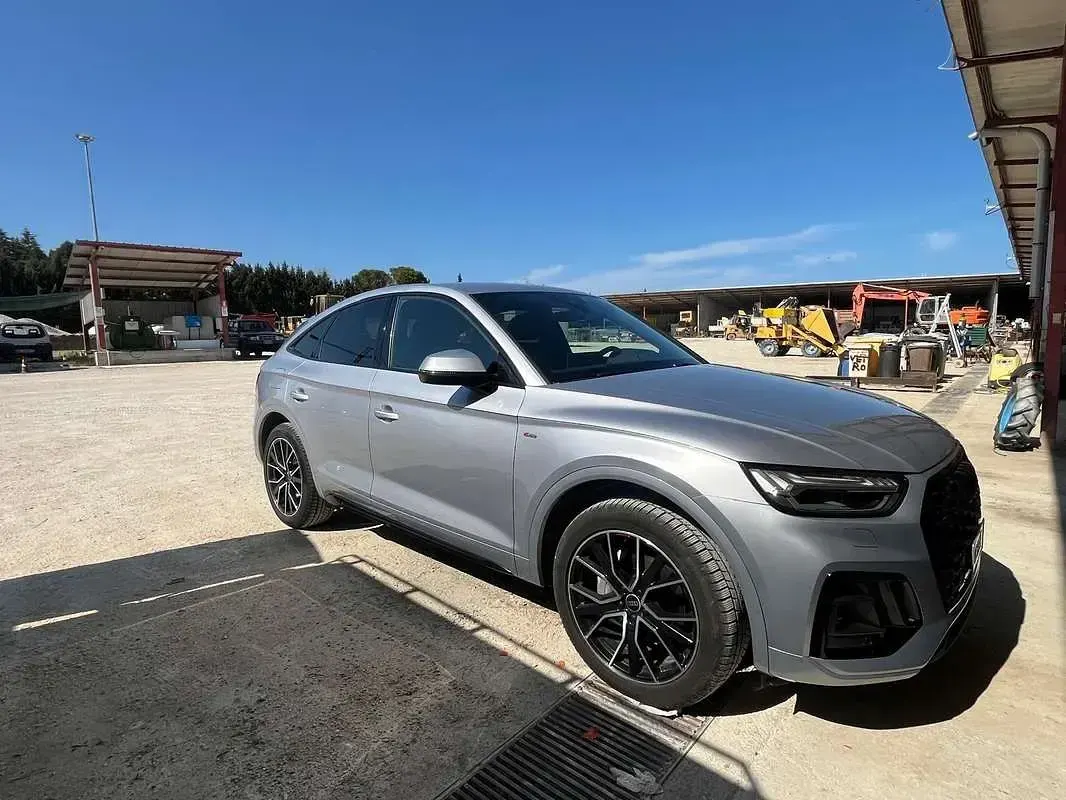 Usata Audi Q5 Sportback S-Line 204 CV (150 kW) 2021 Argento SUV