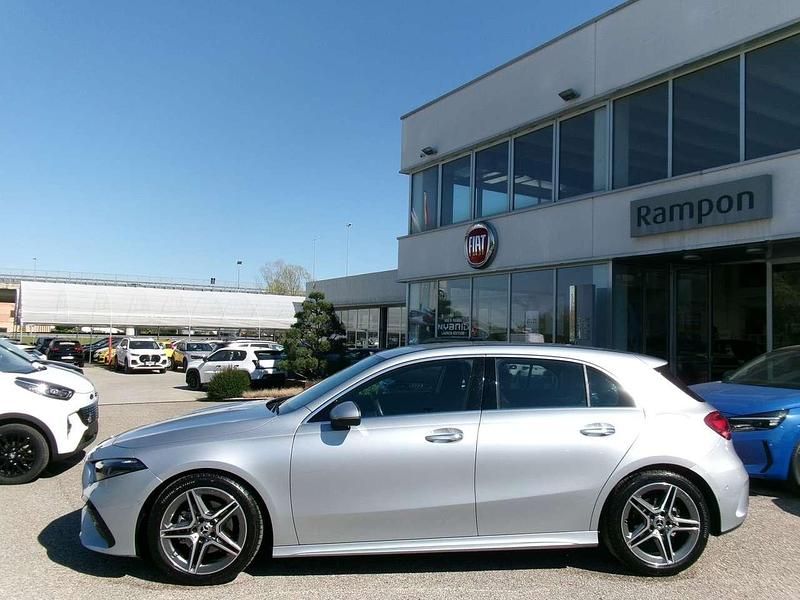 Usata Mercedes A180 AMG line 136 CV (100 kW) 2025 Grigio Utilitaria