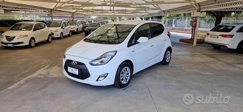 Usata Hyundai ix20 Xpossible 90 CV (66 kW) 2016 Bianco Utilitaria