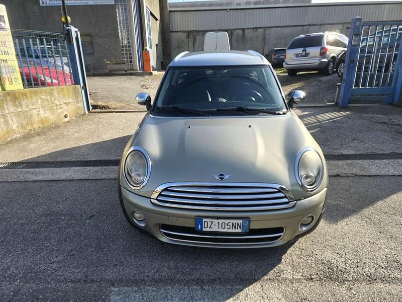 Grigio Usata 2009 Mini Cooper D Clubman Chili Station wagon | 3700 € (Ottimo prezzo) - Immagine 1/4