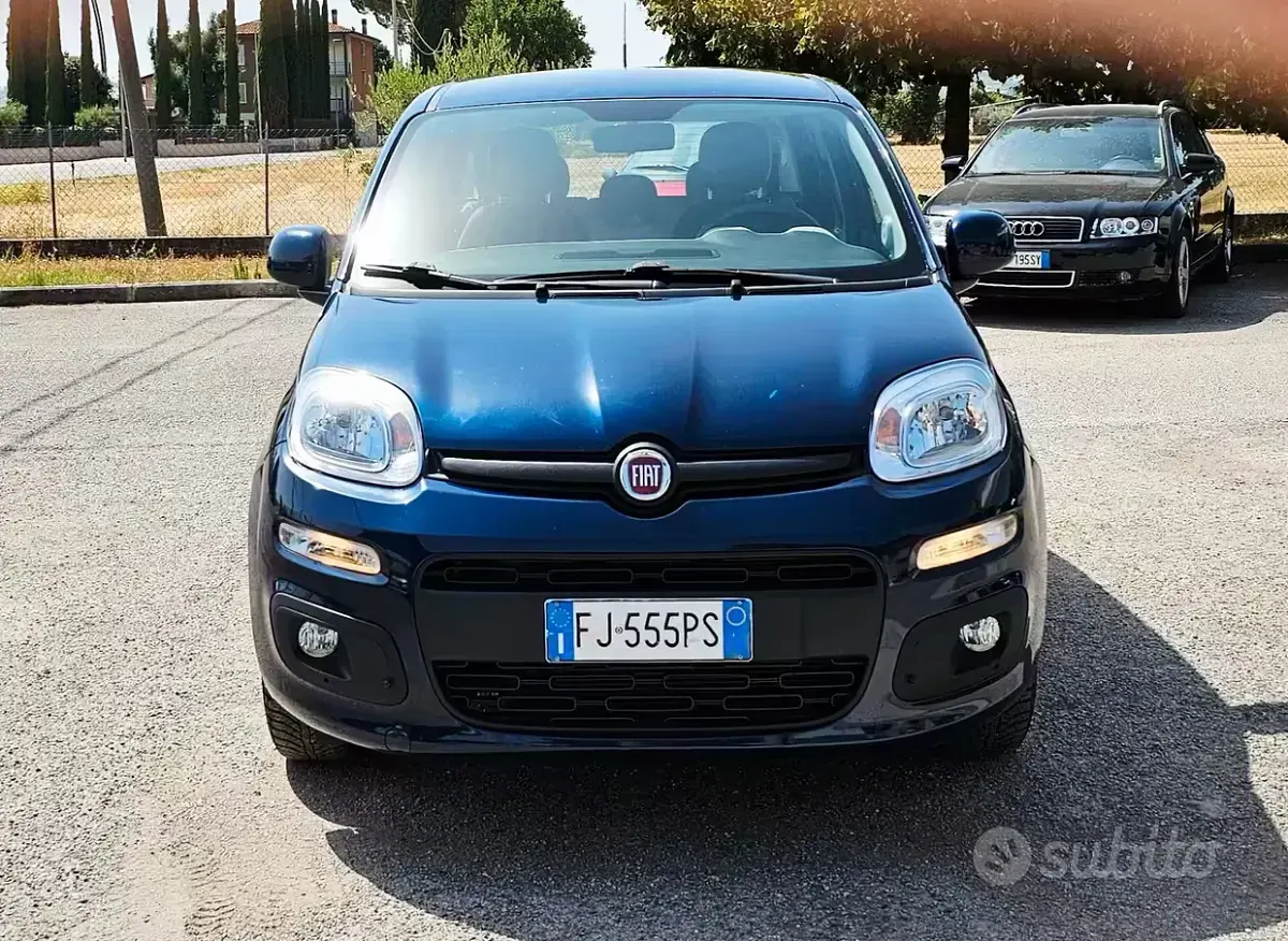Usata Fiat Panda Easy 85 CV (62 kW) 2017 Blu Utilitaria