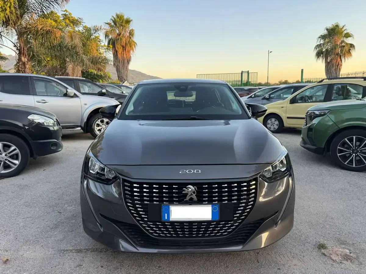 Usata Peugeot 208 Active 75 CV (55 kW) 2020 Grigio Utilitaria