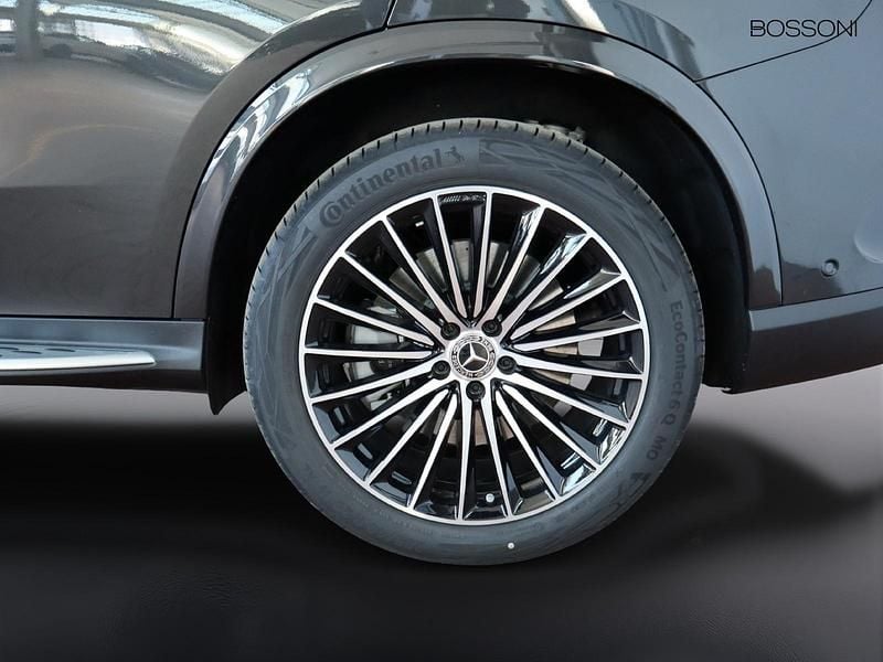 Nuova Mercedes GLC300 Advanced 333 CV (244 kW) 2026 Grigio SUV