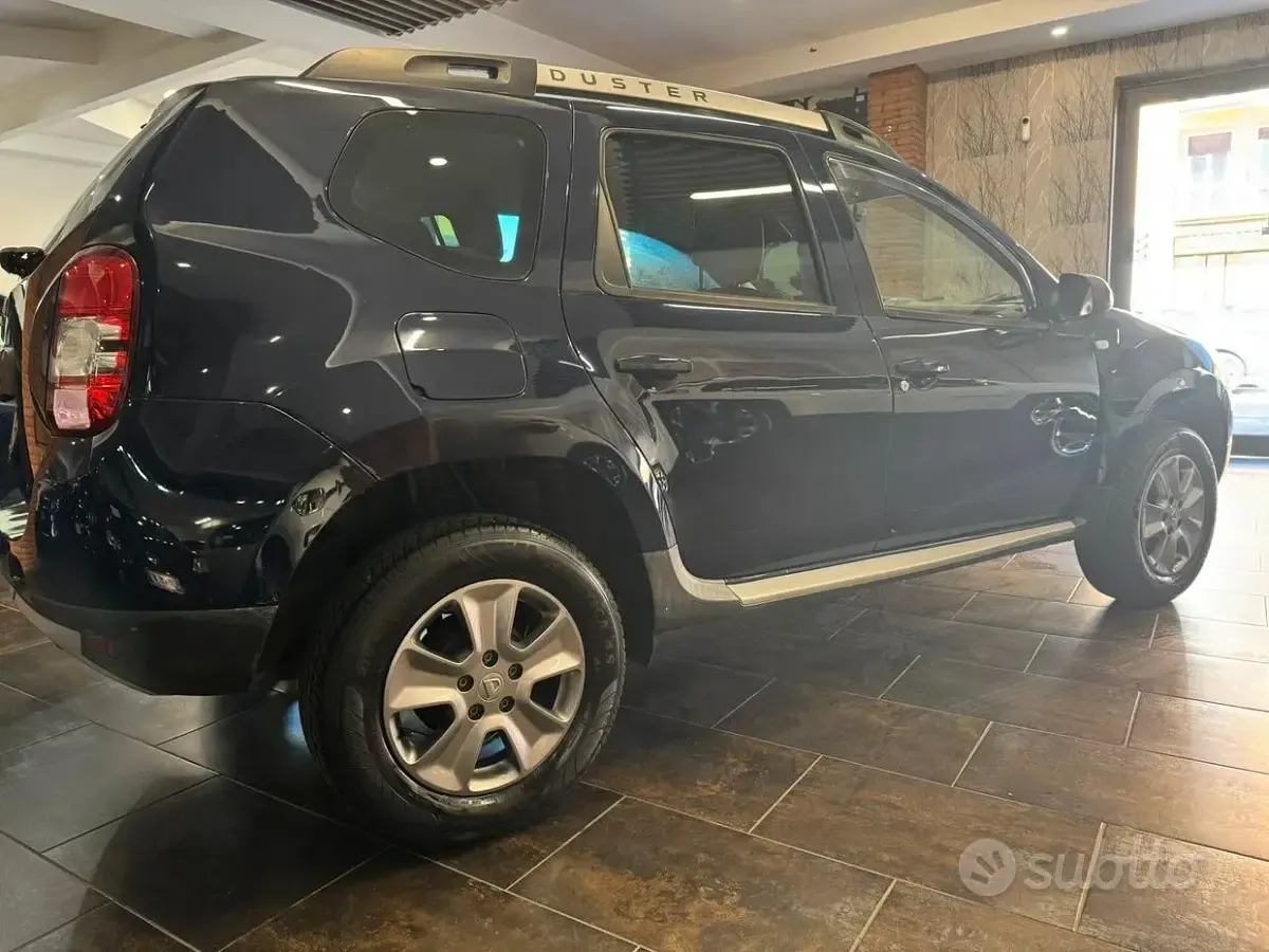 Usata Dacia Duster Ambiance 105 CV (77 kW) 2015 Nero SUV