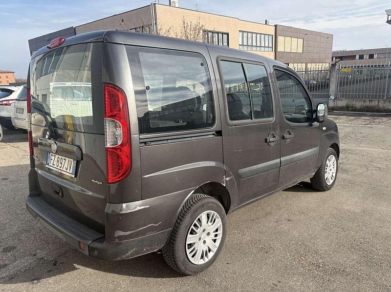 Usata Fiat Doblò Dynamic 84 CV (61 kW) 2008 Other Monovolume