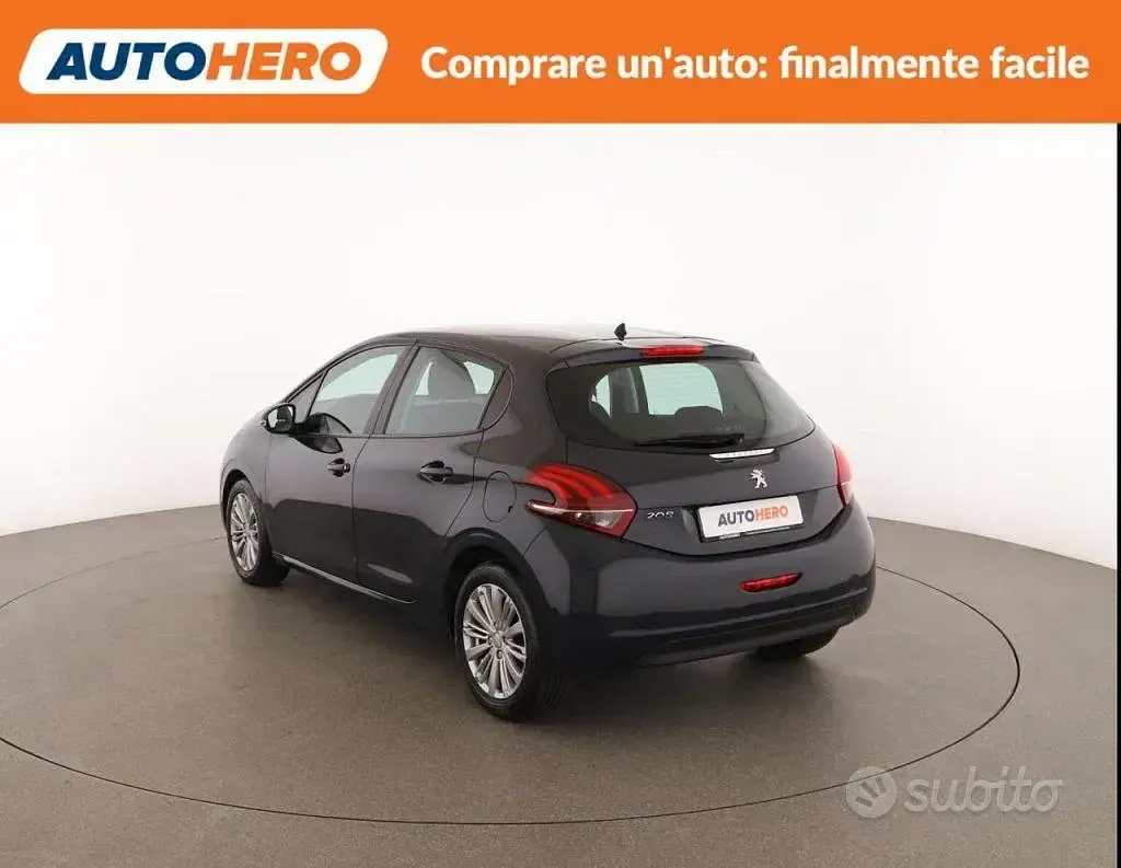 Usata Peugeot 208 Active 75 CV (55 kW) 2018 Grigio Utilitaria