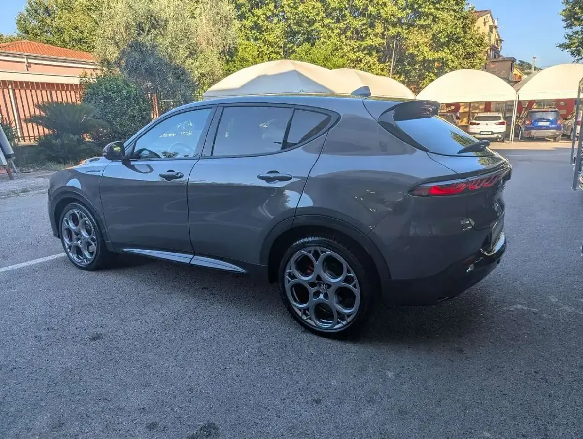 Usata Alfa Romeo Tonale Edizione Speciale 131 CV (96 kW) 2022 Nero SUV
