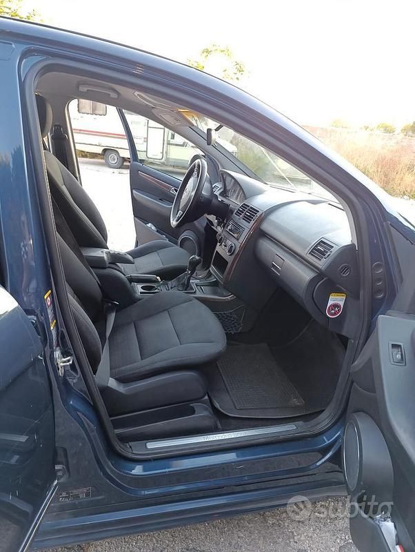 Usata Mercedes A150 95 CV (69 kW) 2005 Blu Utilitaria