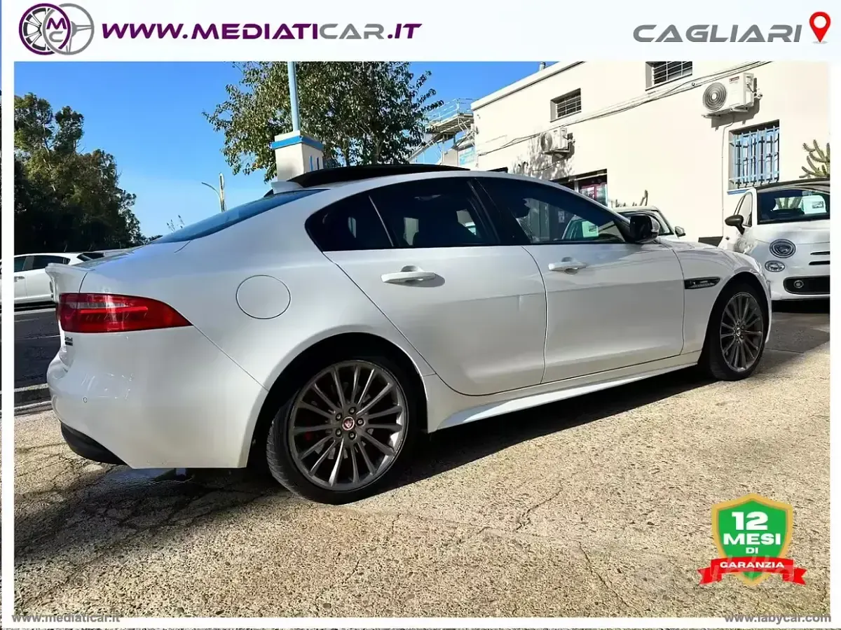 Usata Jaguar XE R-Sport 180 CV (132 kW) 2017 Bianco Berlina