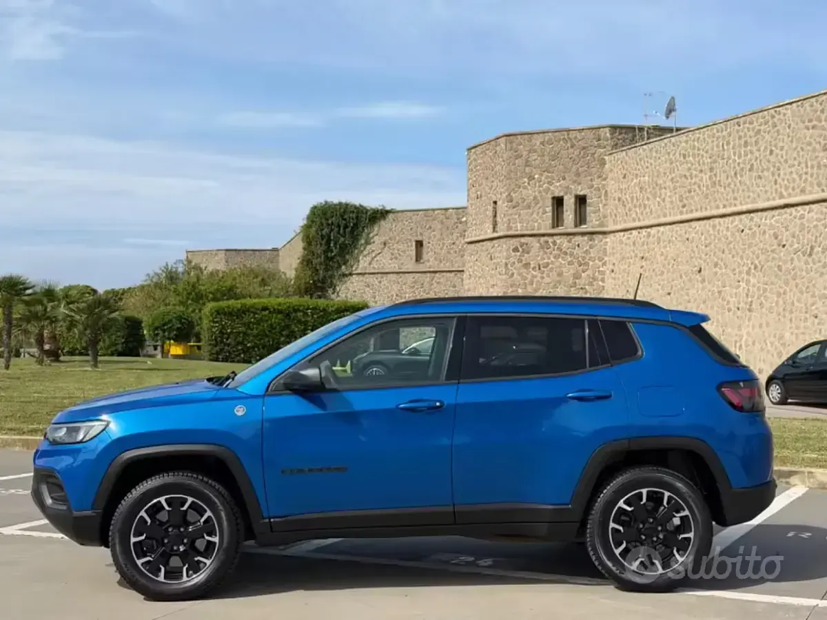 Usata Jeep Compass Trailhawk 179 CV (131 kW) 2021 Blu SUV