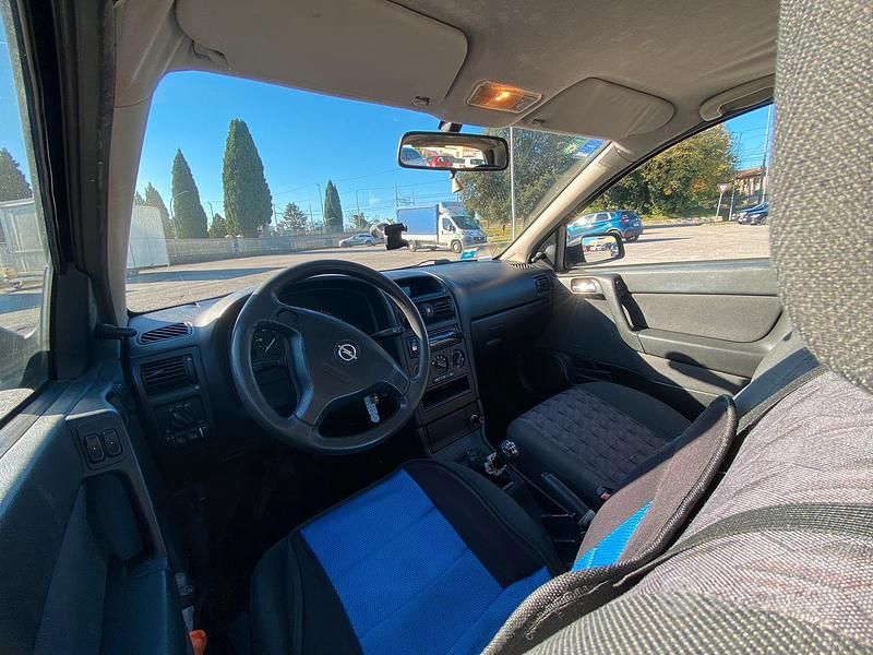 Usata Opel Astra 60 CV (44 kW) 2002 Berlina