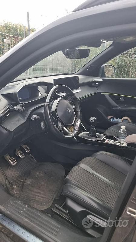 Usata Peugeot 2008 GT-line 100 CV (73 kW) 2020 SUV