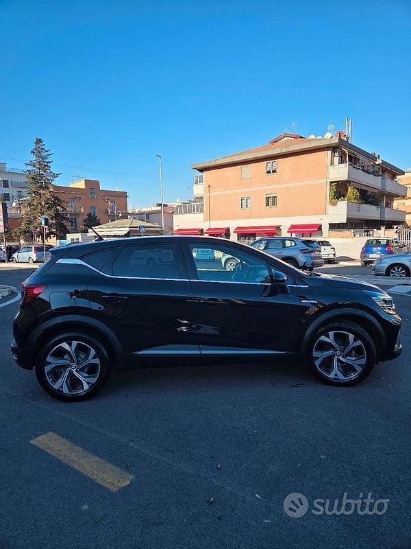 Usado Renault Captur R.S. 101 CV (74 kW) 2022 Negro SUV
