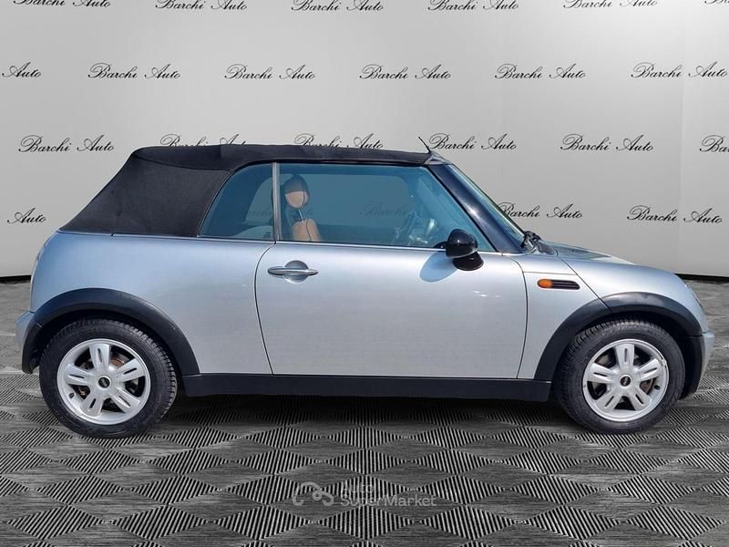 Usata Mini One Cabriolet 90 CV (66 kW) 2007 Argento Cabrio