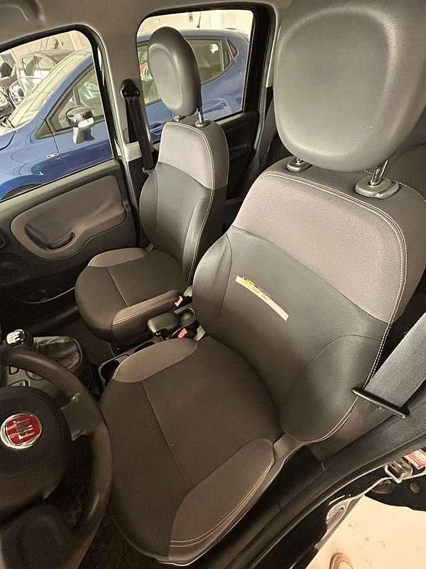Usata Fiat Panda Easy 69 CV (50 kW) 2014 Nero Utilitaria