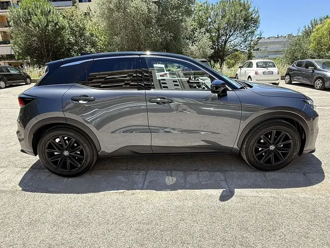 Usata Lexus LBX 91 CV (66 kW) 2024 SUV
