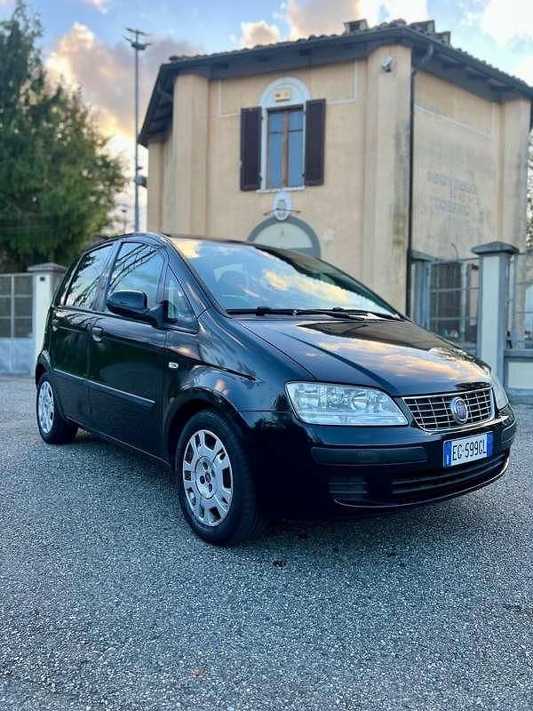 Usata Fiat Idea Emotion 95 CV (69 kW) 2010 Monovolume