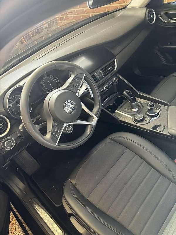 Usata Alfa Romeo Giulia Tech Edition 200 CV (147 kW) 2019 Berlina