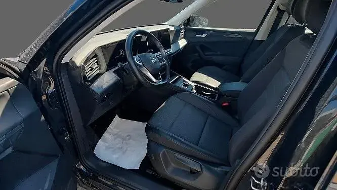 Usata VW Tiguan Life 150 CV (110 kW) 2024 Nero SUV
