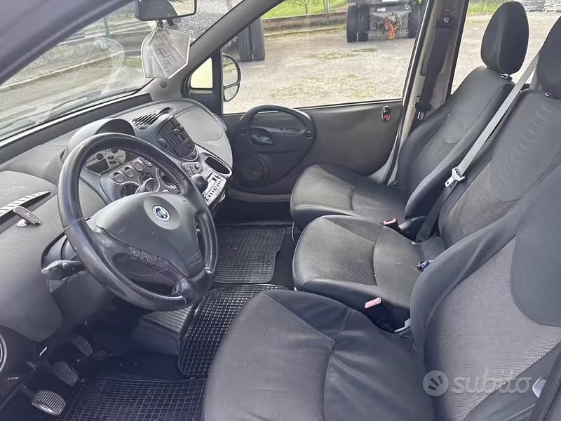 Usata Fiat Multipla Emotion 120 CV (88 kW) 2007 Grigio Monovolume