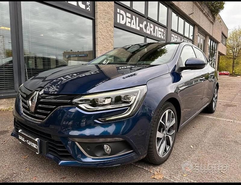 Usata Renault Mégane IV 110 CV (80 kW) 2017 Blu Berlina