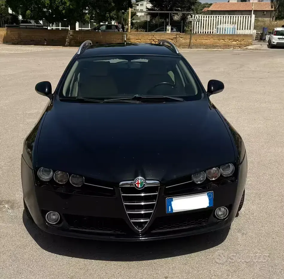 Usata Alfa Romeo 159 170 CV (125 kW) 2010 Nero Station wagon