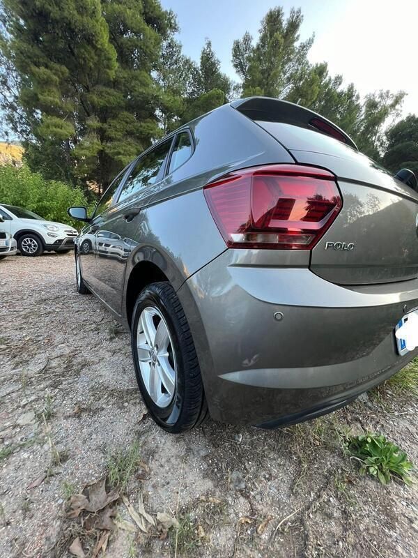 Usata VW Polo Comfortline 95 CV (69 kW) 2019 Grigio Berlina