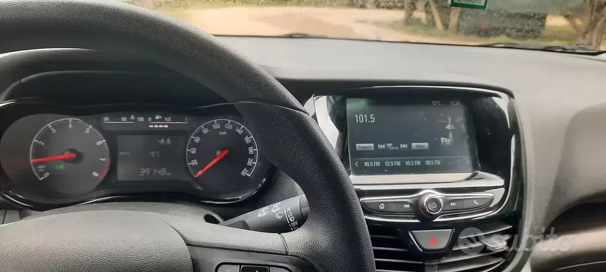 Usata Opel Karl Rocks 75 CV (55 kW) 2018 Blu Utilitaria