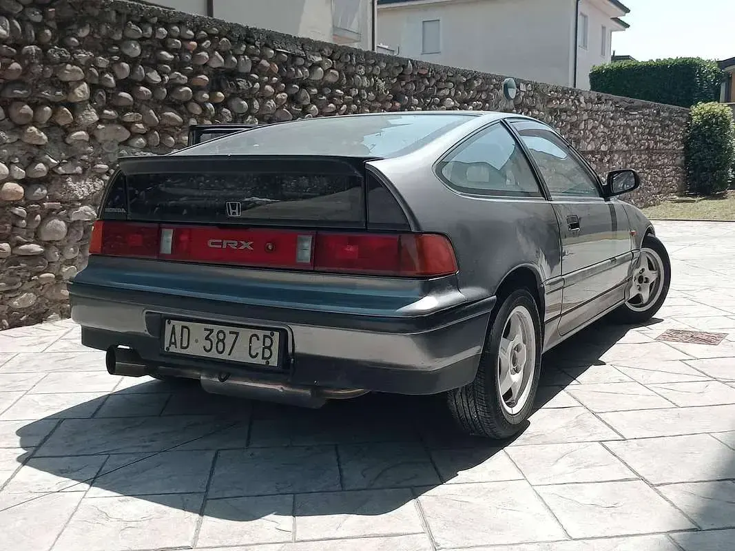 Usata Honda CR-X 131 CV (96 kW) 1990 Grigio Utilitaria