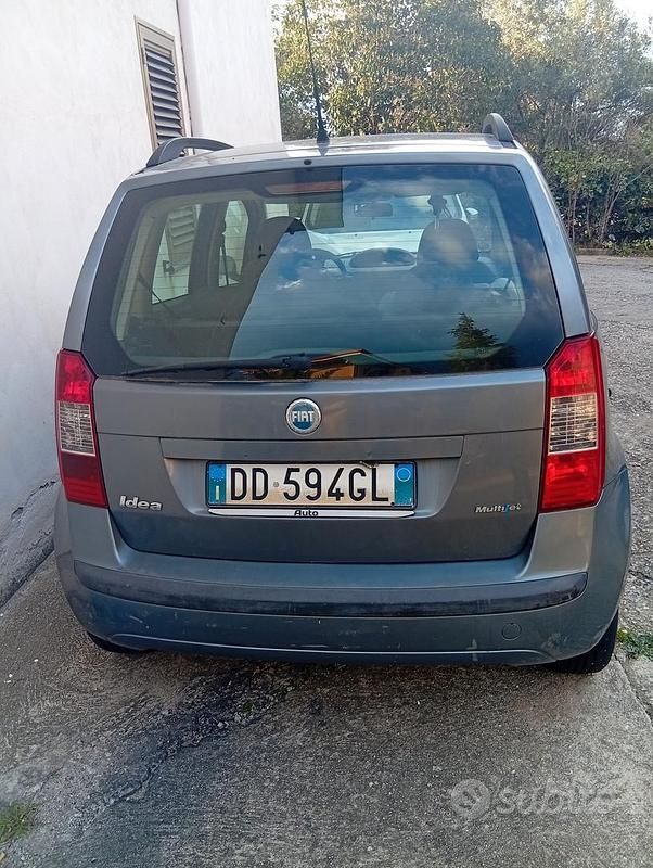 Usata Fiat Idea 70 CV (51 kW) 2005 Grigio Monovolume