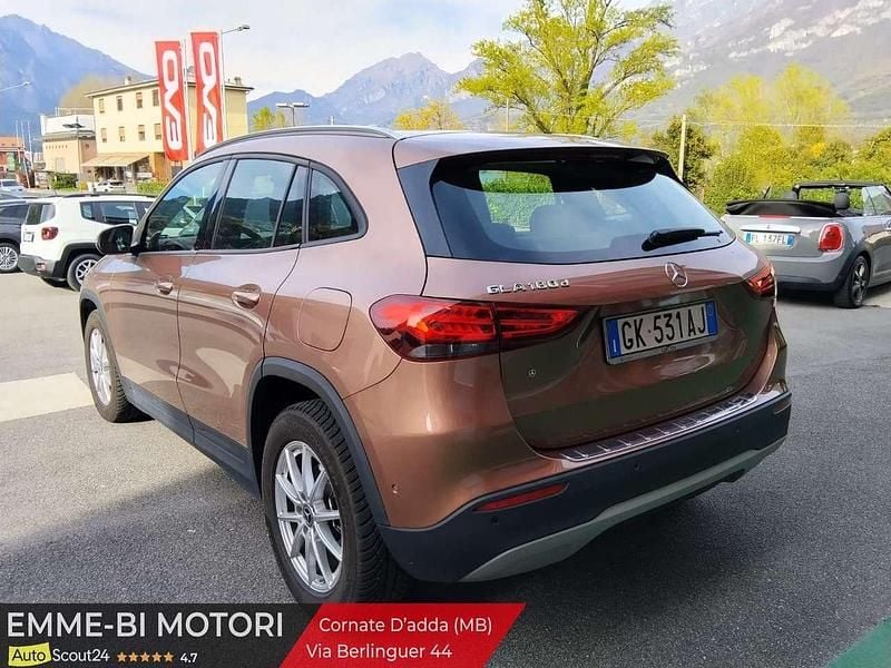 Usata Mercedes GLA180 Business 116 CV (85 kW) 2022 Other SUV