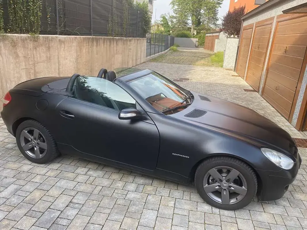 Usata Mercedes SLK200 163 CV (119 kW) 2007 Nero Cabrio
