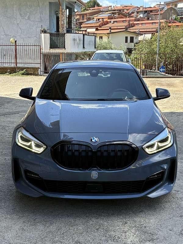Usata 2020 BMW 118 M Sport Due volumi | 26.500 € (Buon prezzo) - Immagine 1/4