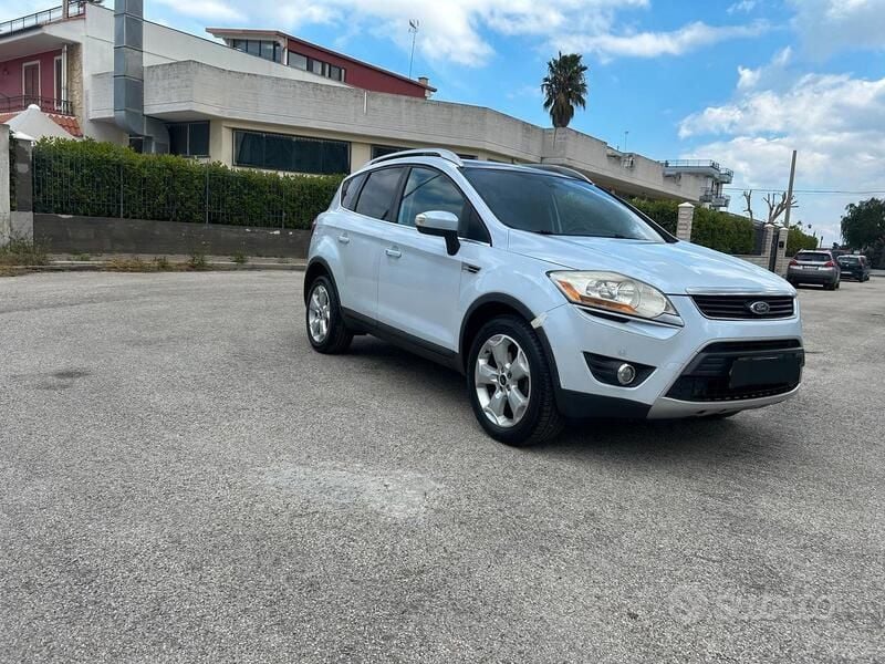 Usata Ford Kuga 136 CV (100 kW) 2009 SUV