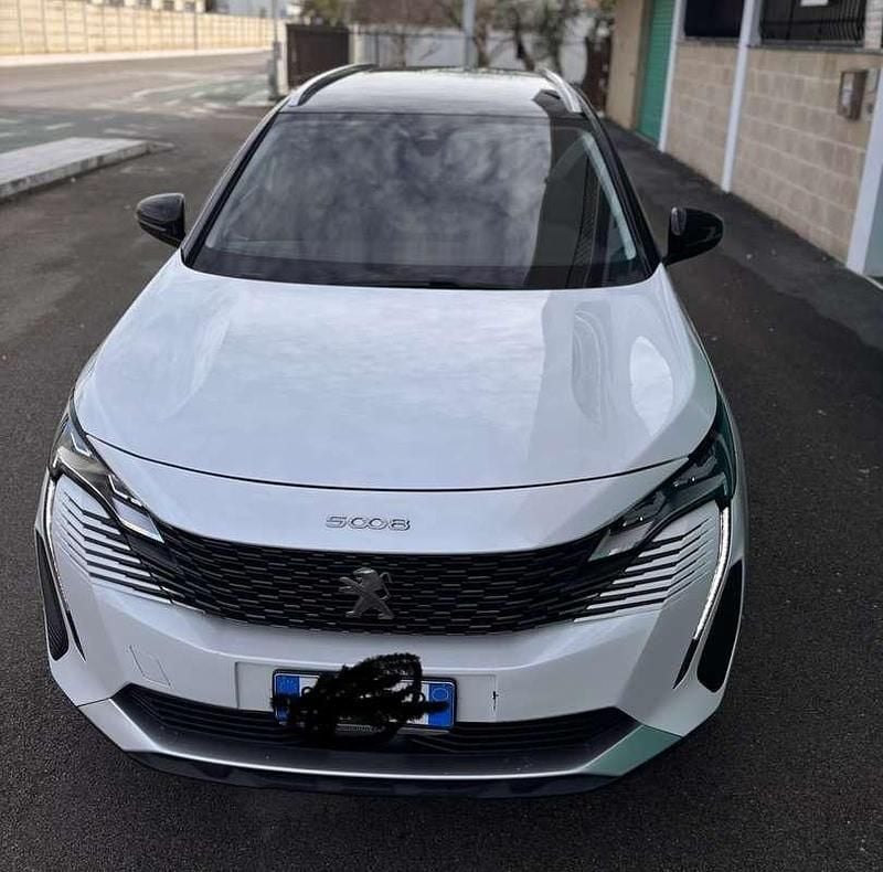 Usata Peugeot 5008 Allure 131 CV (96 kW) 2022 Bianco SUV