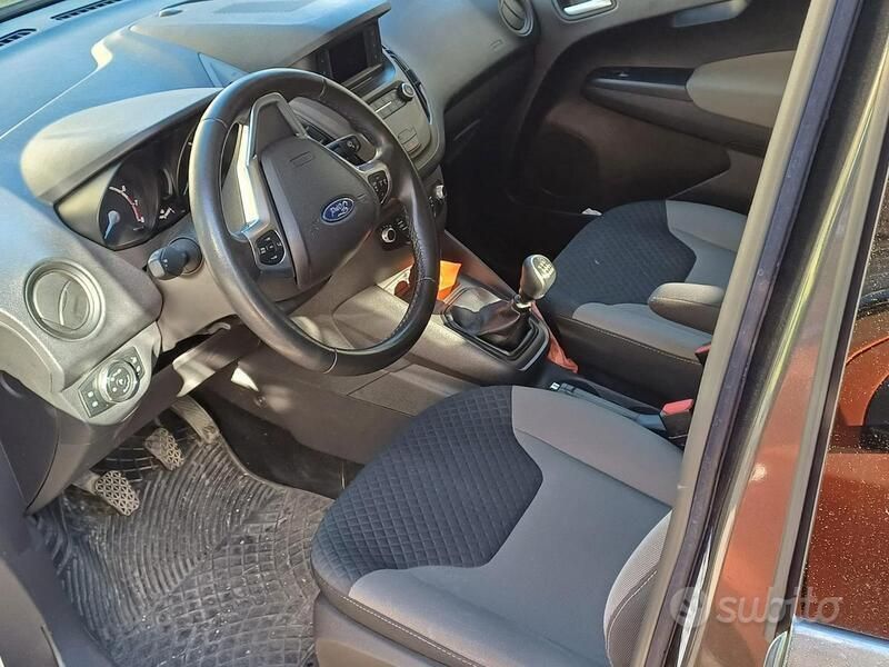 Usata Ford Tourneo Courier 2019 Grigio Monovolume