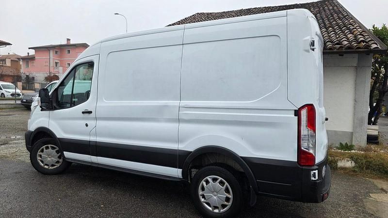 Usata Ford Transit Trend 170 CV (125 kW) 2021 Bianco / pastello Berlina