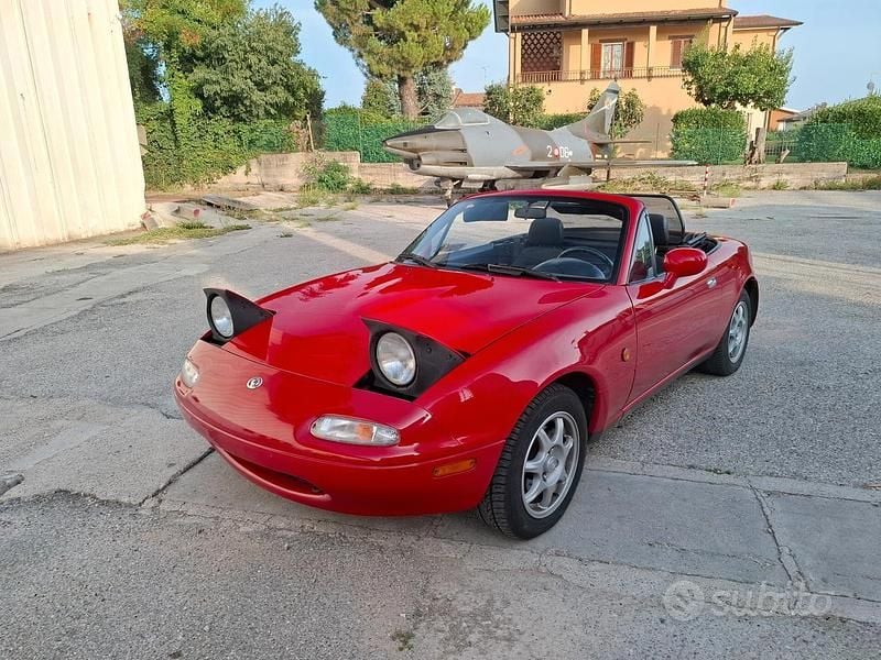Usata Mazda MX5 131 CV (96 kW) 1994 Rosso Cabrio