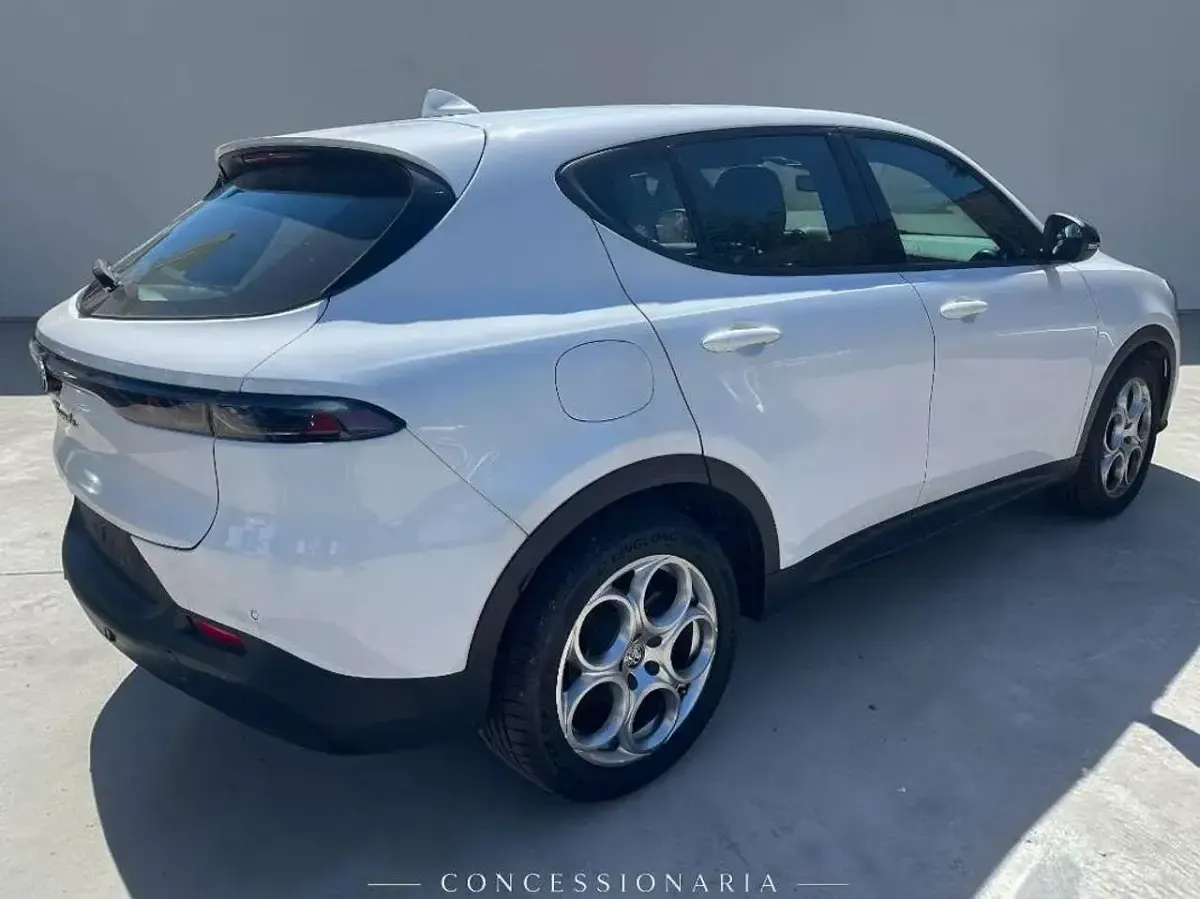 Usata Alfa Romeo Tonale Sprint 131 CV (96 kW) 2023 Bianco alfa SUV