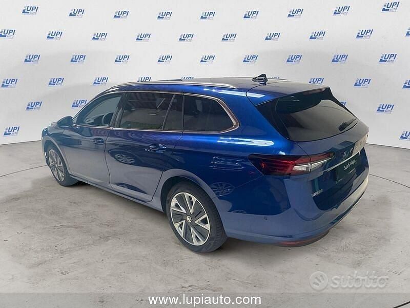 Nuova Skoda Superb Selection 150 CV (110 kW) 2025 Blu Station wagon