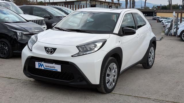 Usata Toyota Aygo X Active 72 CV (52 kW) 2025 Bianco SUV