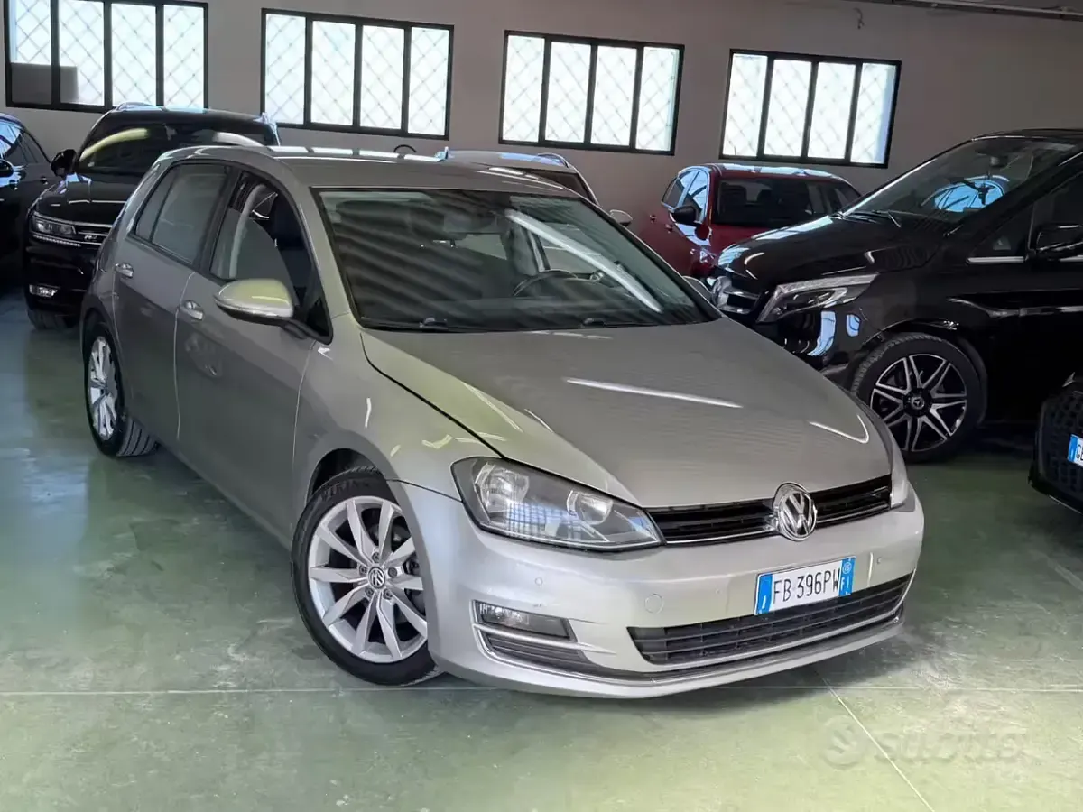 Usata VW Golf VII Highline 110 CV (80 kW) 2015 Grigio Berlina