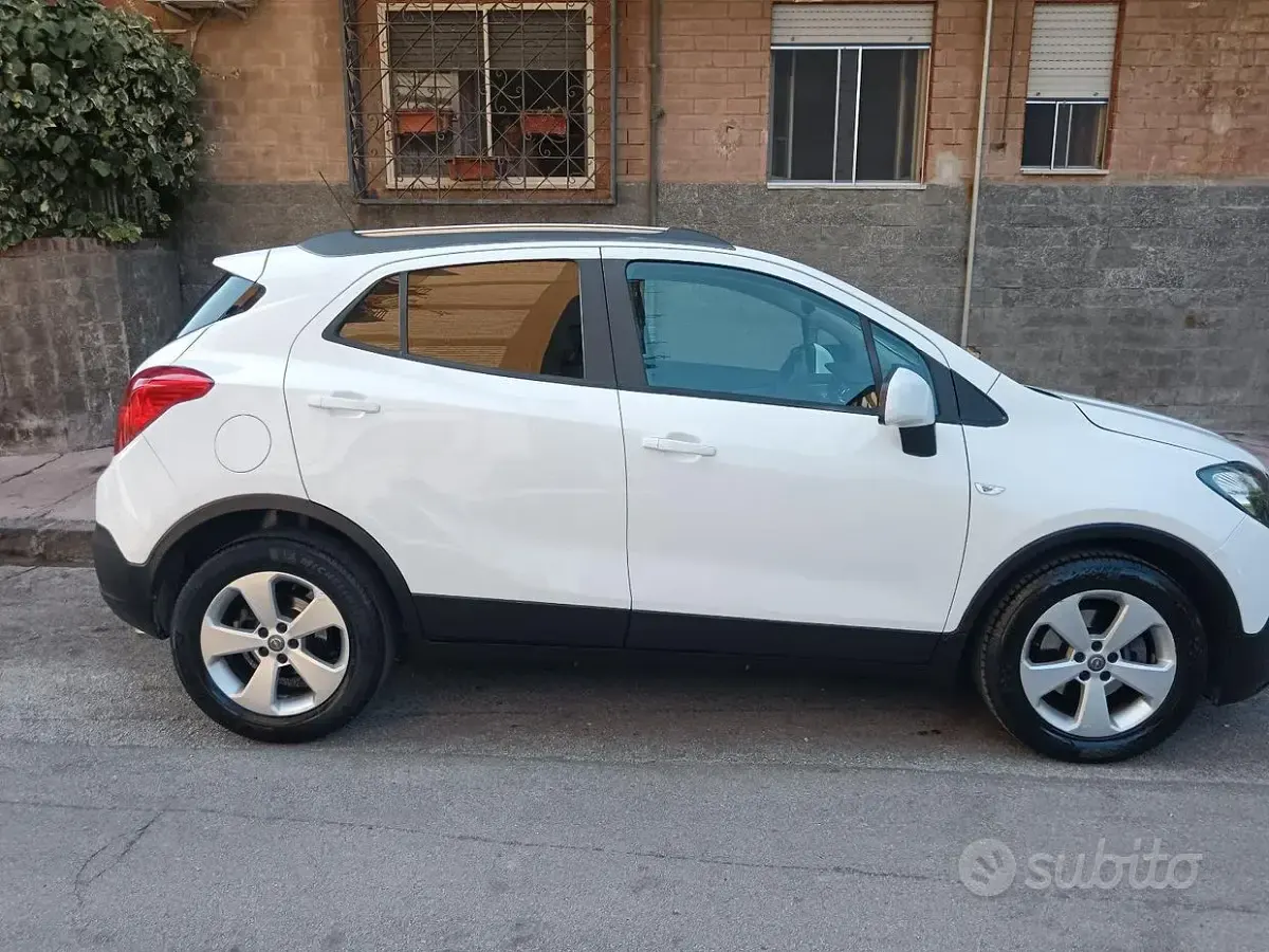 Usata Opel Mokka 140 CV (102 kW) 2015 Bianco SUV