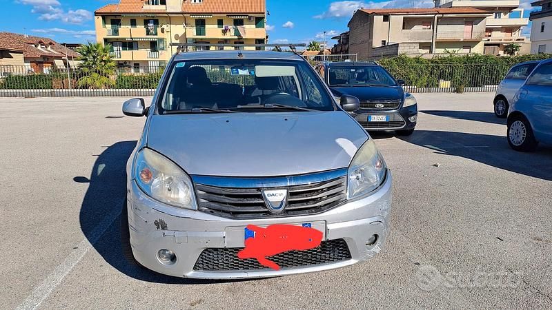 Usata Dacia Sandero 75 CV (55 kW) 2008 Grigio Utilitaria