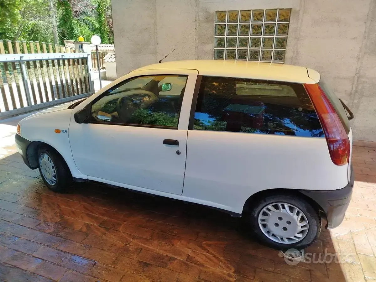 Usata Fiat Punto 71 CV (52 kW) 1997 Bianco Furgone